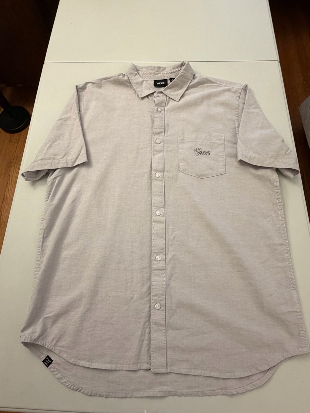 Vans Men's Short Sleeve Button-Up Shirt in Light Gray Cursive Embroidered